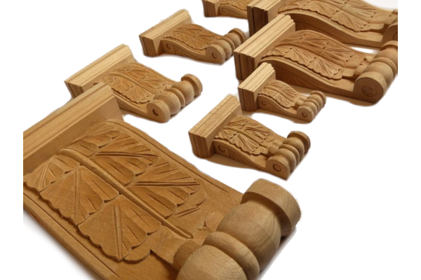 Kapitel drveni ukras u duborezu