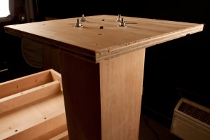 Noge za sto sa držačem